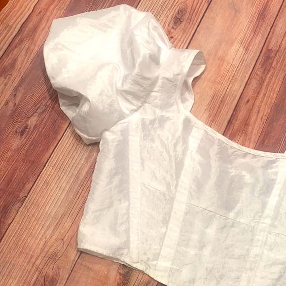 TOPSHOP Snow White crop top - Picture 2 of 6